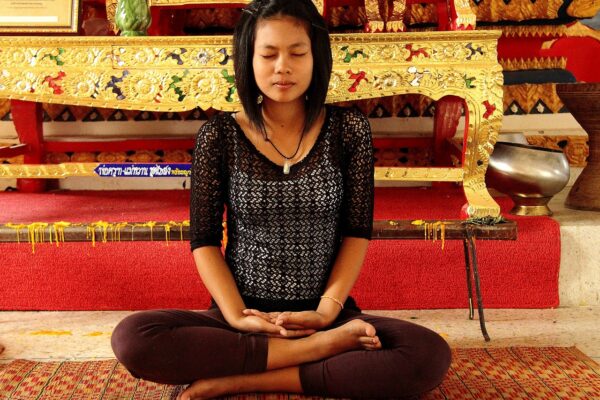 meditation, girl, temple-972472.jpg